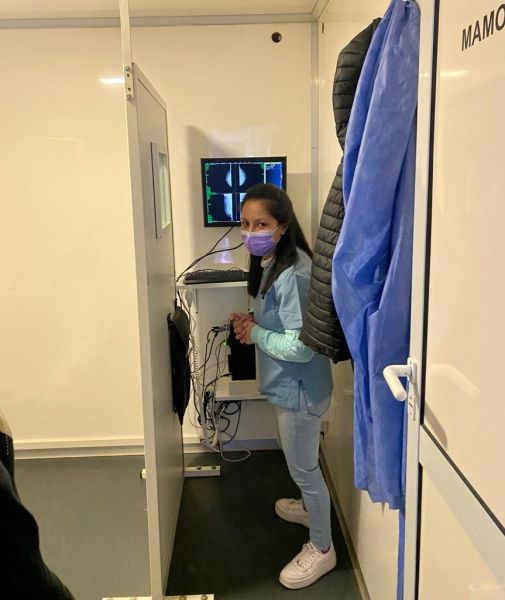 4432-se-realizaran-mamografias-y-examen-de-mamas-en-el-hospital-san-bernardo (1)