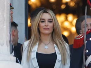 Fatima-Florez-en-la-asuncion-de-Javier-Milei-620x464.jpg