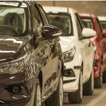 A24    /Luis Caputo se reunió con los fabricantes de vehículos: cómo se podrán pagar los autos