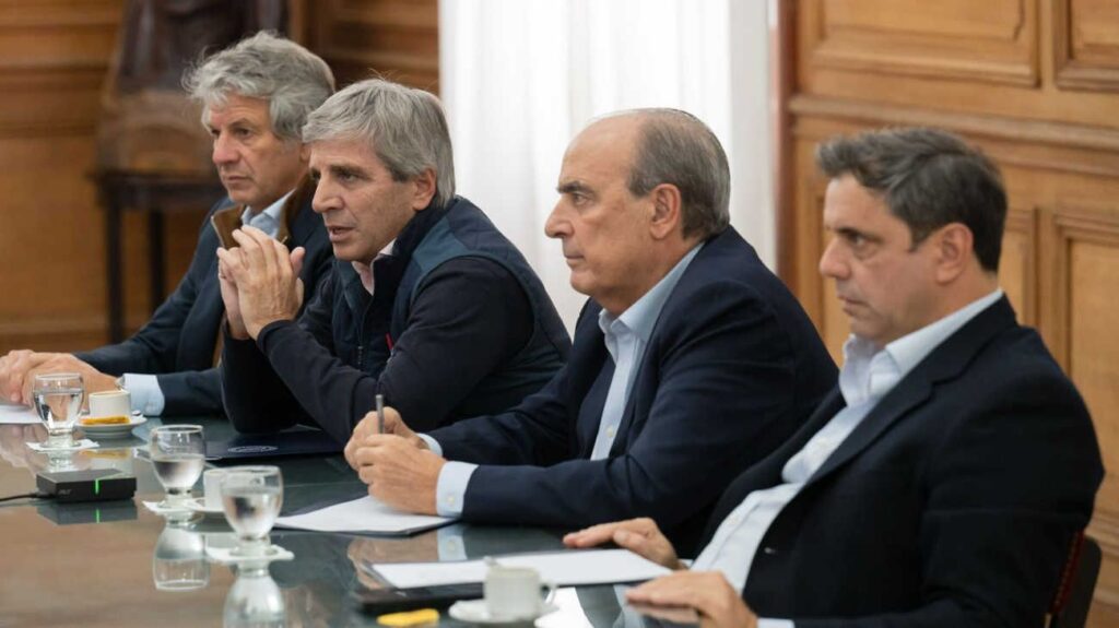 reunion-de-francos-y-caputo-con-gobernadores-20250527-2031153