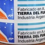 Clarín   / Paro total en Tierra del Fuego: tras la baja de aranceles, los trabajadores de las plantas de celulares frenan la actividad por tiempo indeterminado