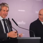 ámbito  /El Gobierno presentó el proyecto de Inocencia Fiscal para impulsar el uso de «dólares del colchón»