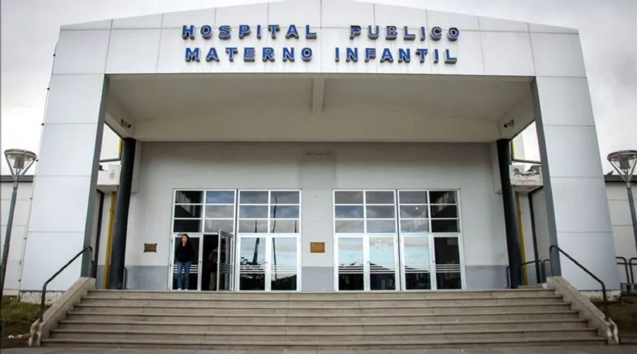 2025-07-30_11-14-el-gobernador-de-salta-confirmo-que-se-seguira-cobrando-por-la-salud-a-los-extranjeros