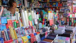 utiles escolares, ambulantes, utiles toxicos sin registro de sanidad