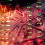 ámbito   / El riesgo país supera la barrera psicológica de los 600 puntos por primera vez en el año