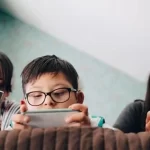 LML   / Indonesia prohíbe del uso de redes sociales a menores de 16 años