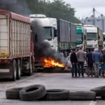 LML   / Los sindicatos boicotean las exportaciones argentinas causando millones en perdidas