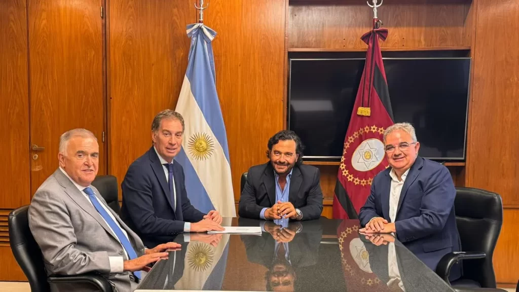 diego-santilli-participo-una-cumbre-gobernadores-del-norte-la-casa-salta-la-previa-al-debate-la-reforma-laboral-foto-ministerio-del-interior