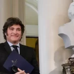 ámbito   / Javier Milei defendió el ajuste fiscal, cruzó a Victoria Villaruel y reforzó su alianza con Trump y Netanyahu