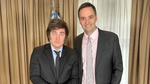 manuel-adorni-y-javier-milei-google-jpg