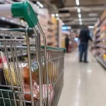 Canal 26  / Las ventas en supermercados cayeron 0,7% interanual en mayo, pero crecieron frente a abril