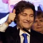 iProfesional   / Una encuesta electoral de la UBA da ventaja a Milei, pero con una riesgosa fuga de votantes
