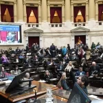 iProfesional   / Deudas familiares y morosidad: LLA frenó proyectos pero la oposición tiene los votos para avanzar en otra sesión