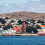 Perfil  / Vence el ultimátum de Argentina por Malvinas y el Gobierno lleva al Reino Unido al Tribunal del Mar